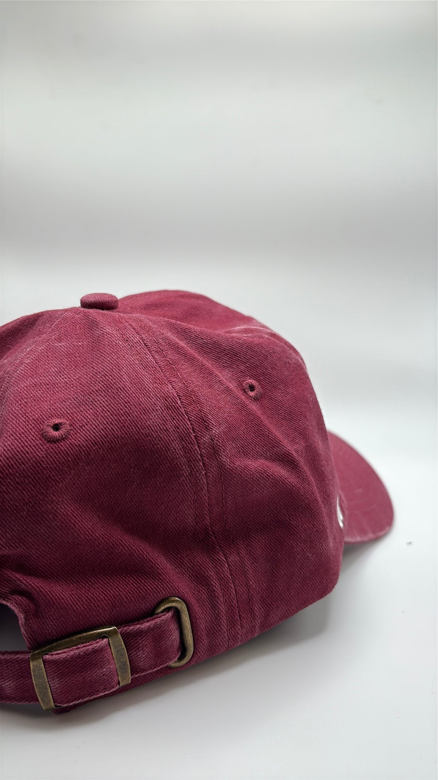 THE WOMENS' HERITAGE CAP